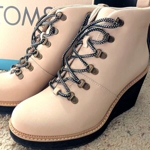 TOMS Women's Cream Wedge Boots